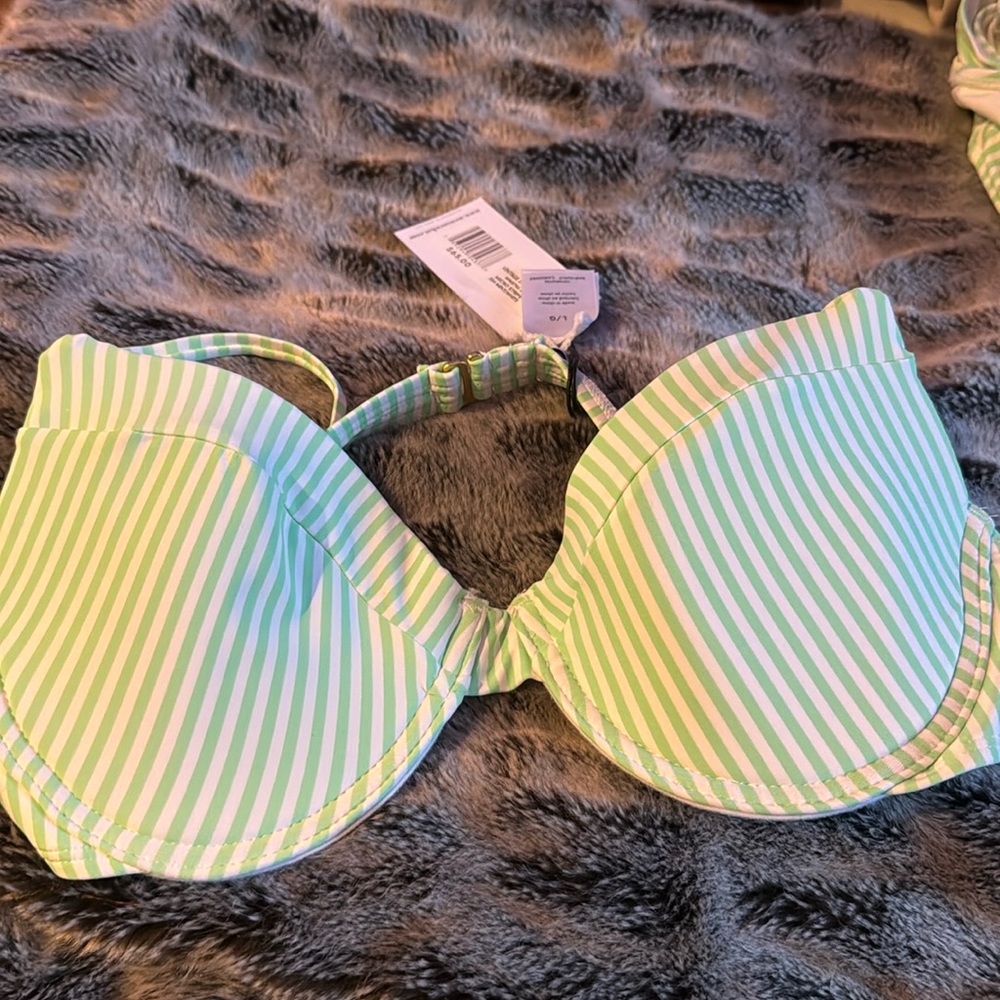 WeWoreWhat Vintage Demi Bikini Top Size L